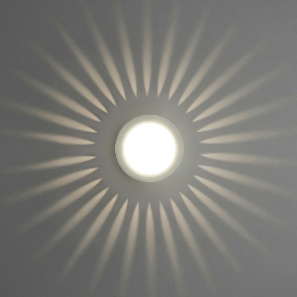 Накладной светодиодный светильник с подсветкой белый DLS026